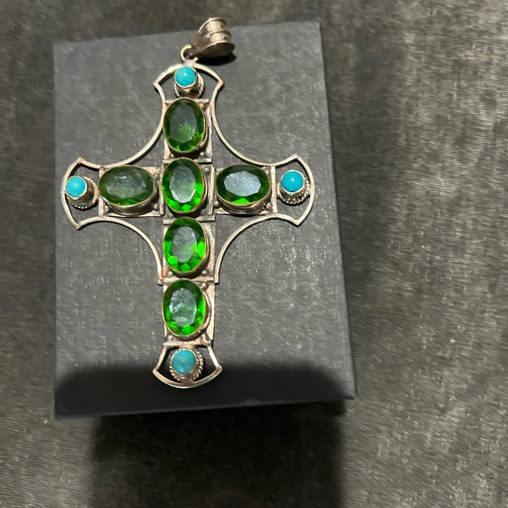 Elegant Green and Silver Cross Pendant